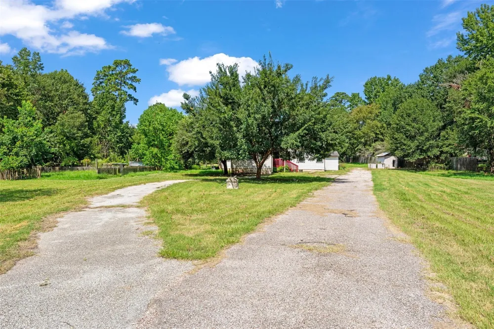 714 Shawnee Conroe, TX 77316
