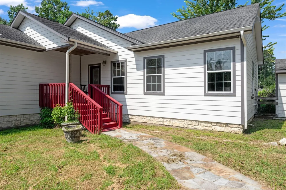 714 Shawnee Conroe, TX 77316