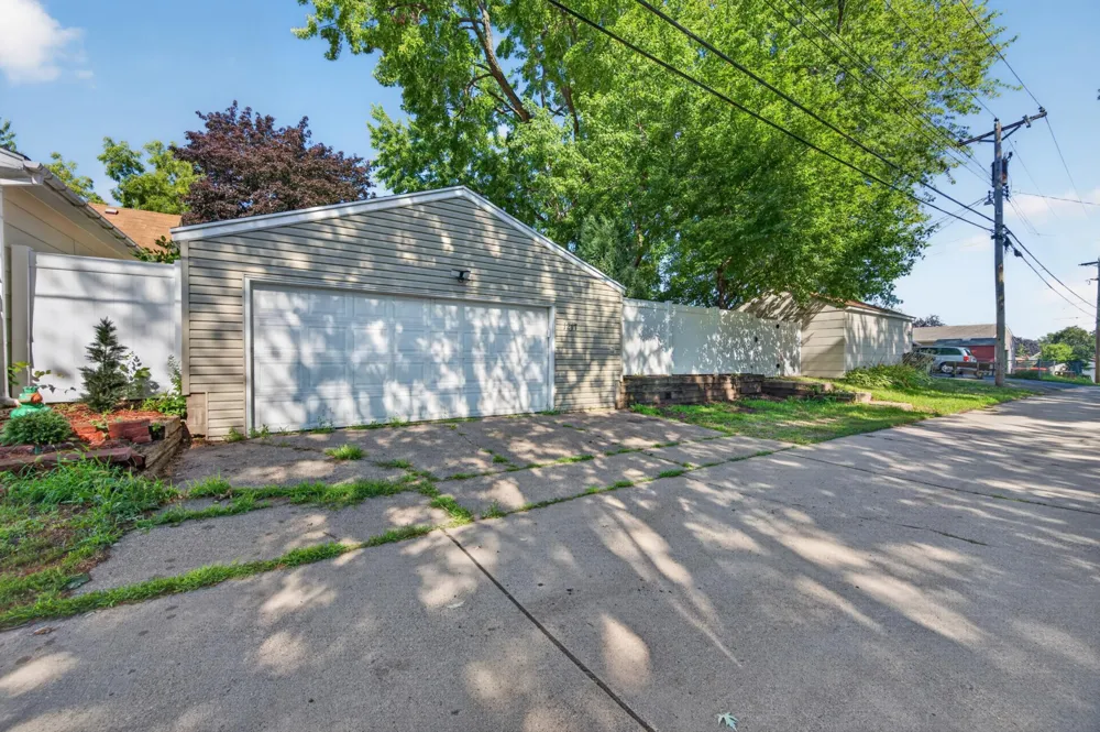 1217 7th Avenue S South Saint Paul, MN 55075