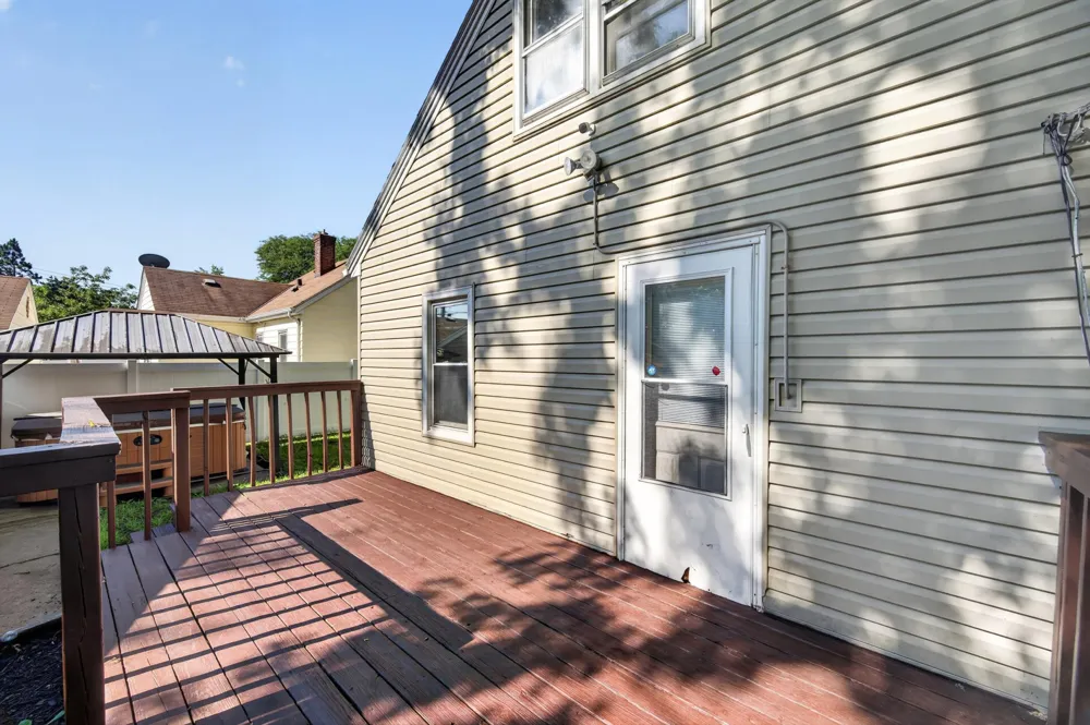 1217 7th Avenue S South Saint Paul, MN 55075