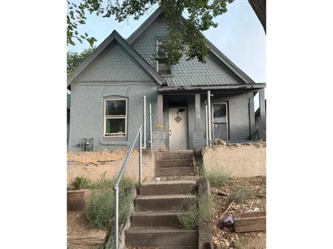 619 E 11th Street