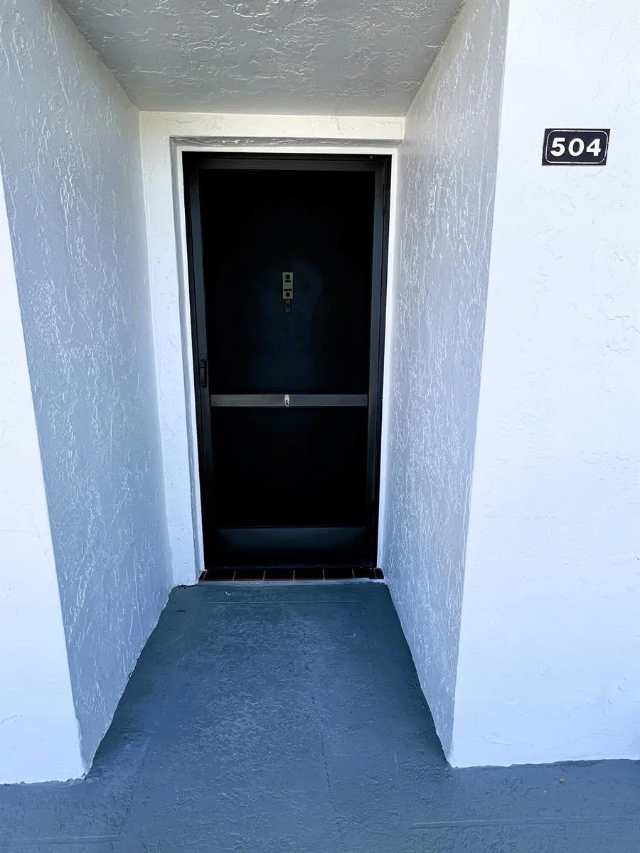 7770 TAHITI LANE #504 Lake Worth, FL 33467