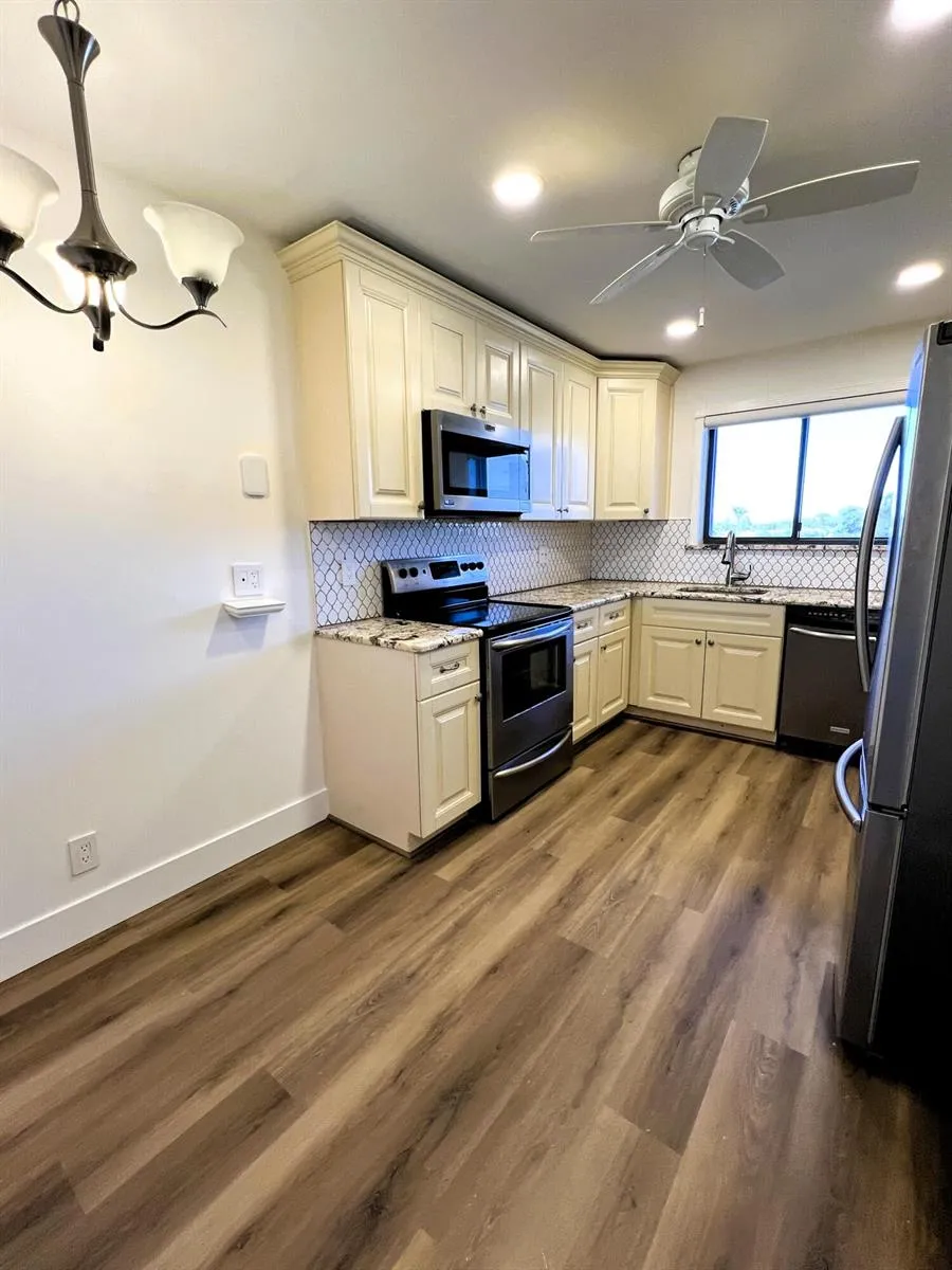 7770 TAHITI LANE #504 Lake Worth, FL 33467