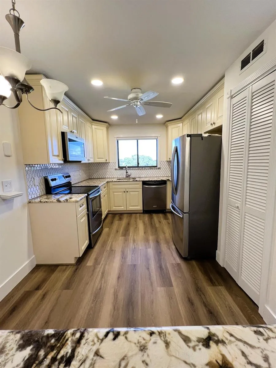 7770 TAHITI LANE #504 Lake Worth, FL 33467