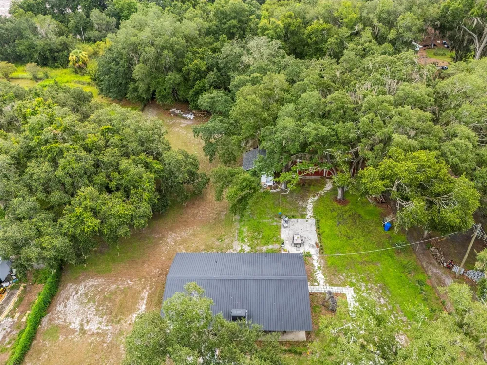 2118 E KEYSVILLE ROAD Lithia, FL 33547