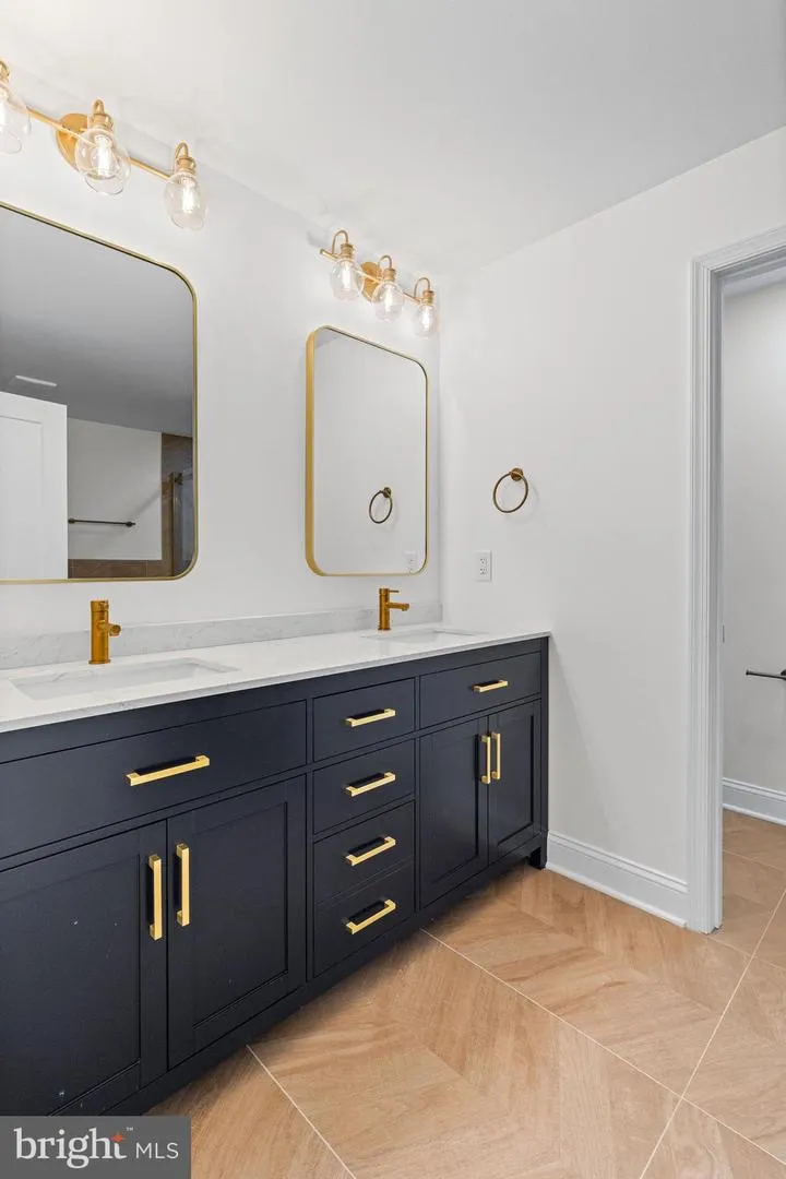 530 CARROLLTON AVENUE Baltimore, MD 21223