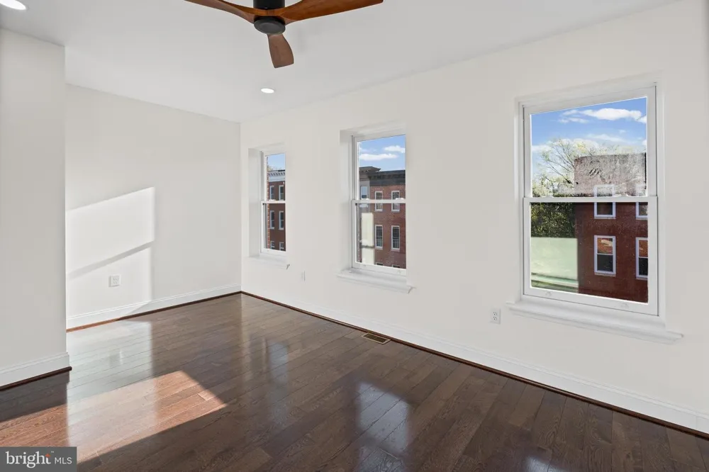 530 CARROLLTON AVENUE Baltimore, MD 21223