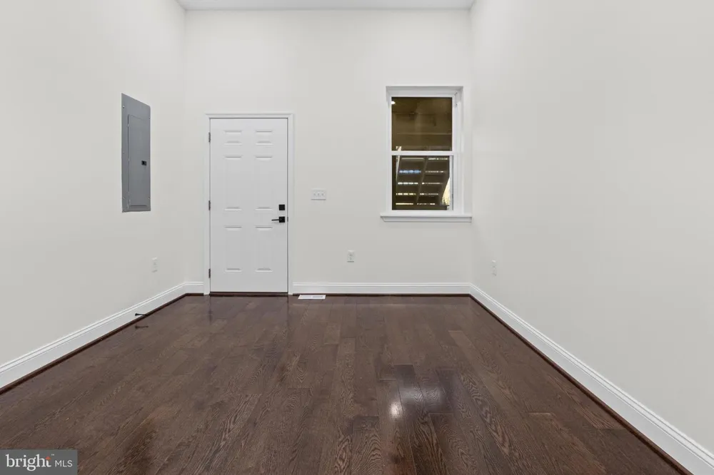 530 CARROLLTON AVENUE Baltimore, MD 21223