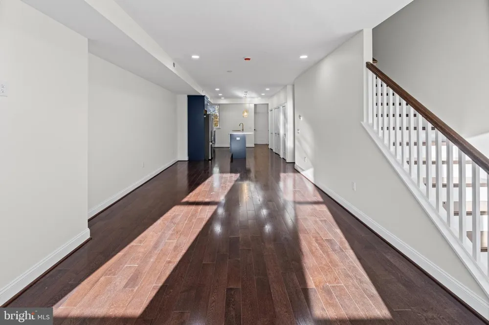 530 CARROLLTON AVENUE Baltimore, MD 21223