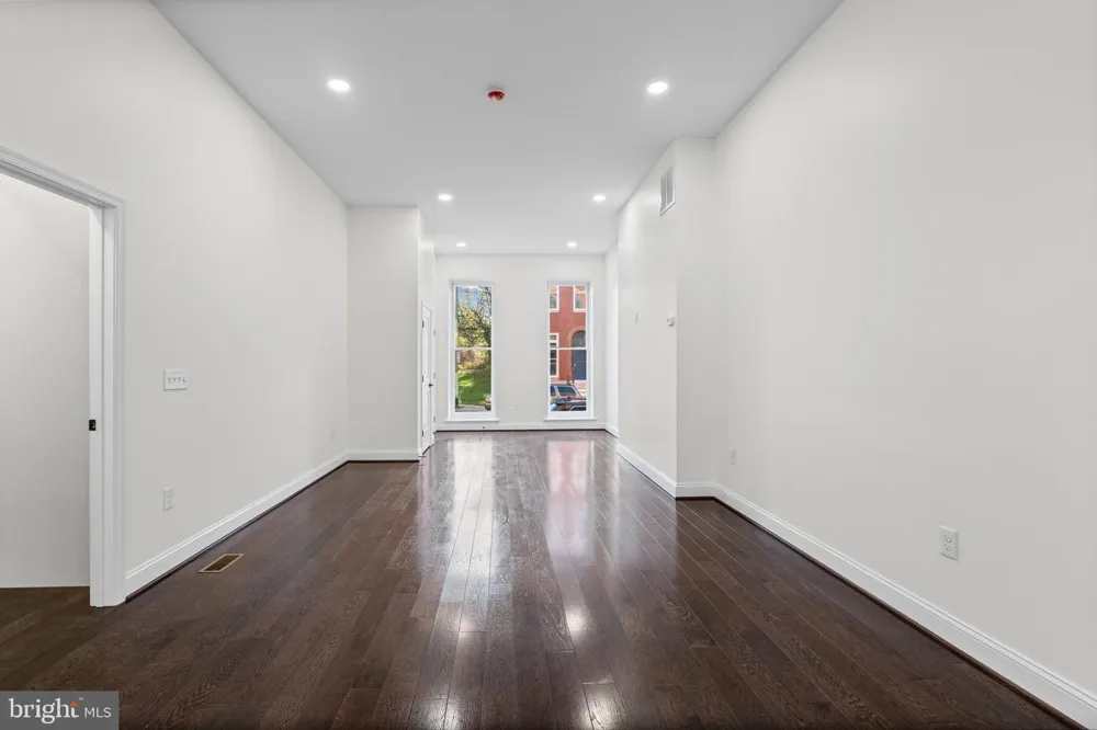 530 CARROLLTON AVENUE Baltimore, MD 21223