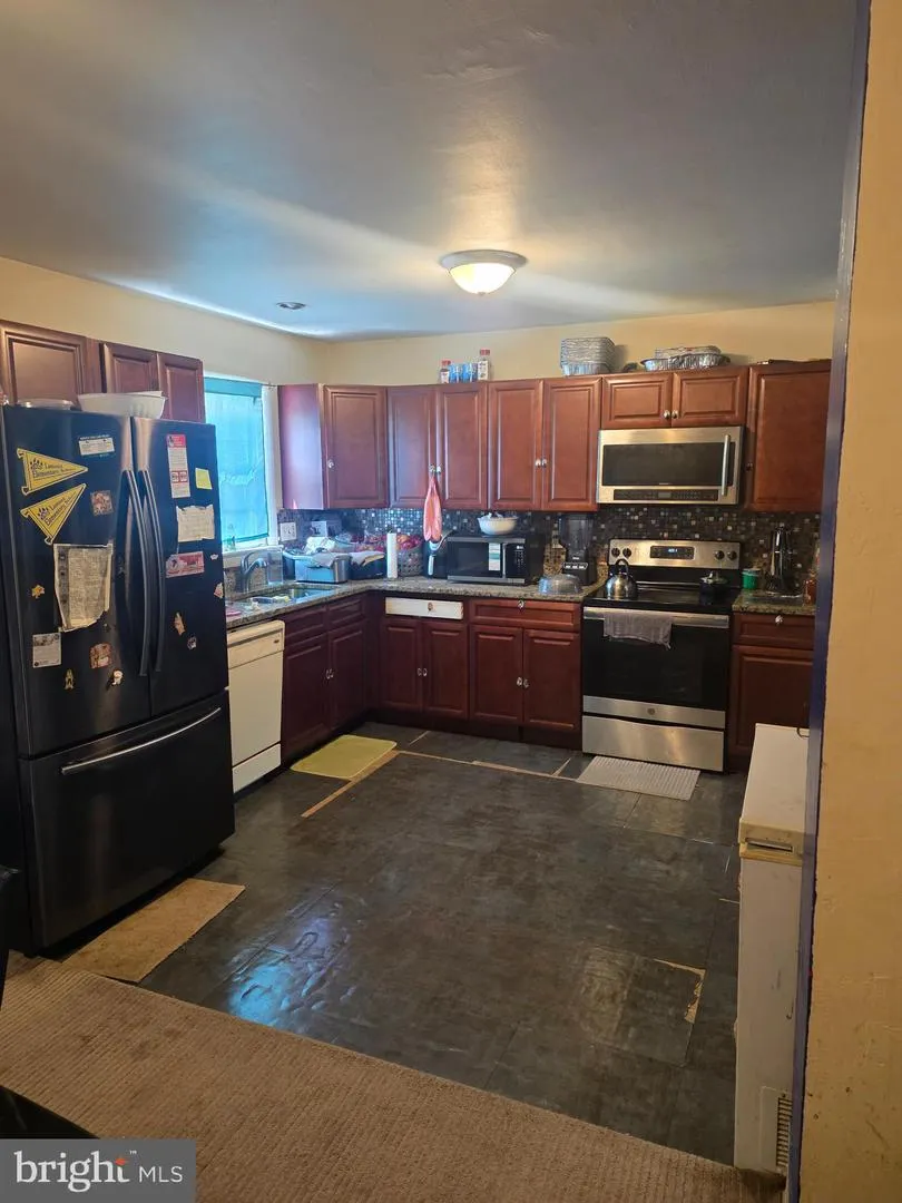7511 NEWBERRY LANE Lanham, MD 20706