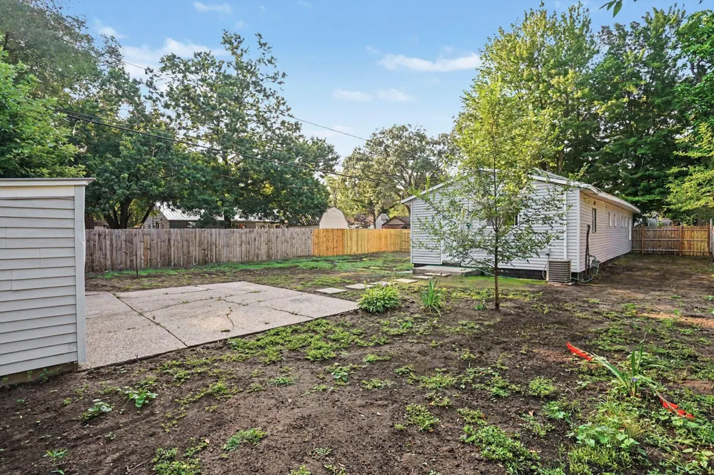 1234 Langeland Avenue Muskegon City, MI 49442