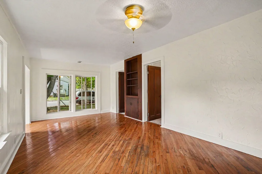1234 Langeland Avenue Muskegon City, MI 49442