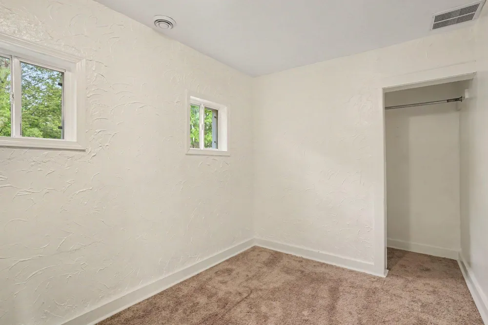 1234 Langeland Avenue Muskegon City, MI 49442