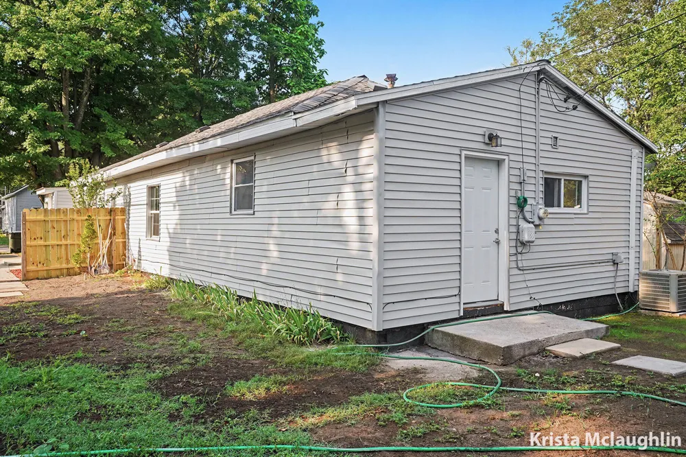 1234 Langeland Avenue Muskegon City, MI 49442
