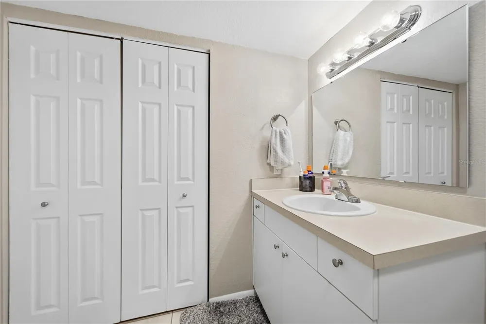 5310 26TH STREET W #804 Bradenton, FL 34207