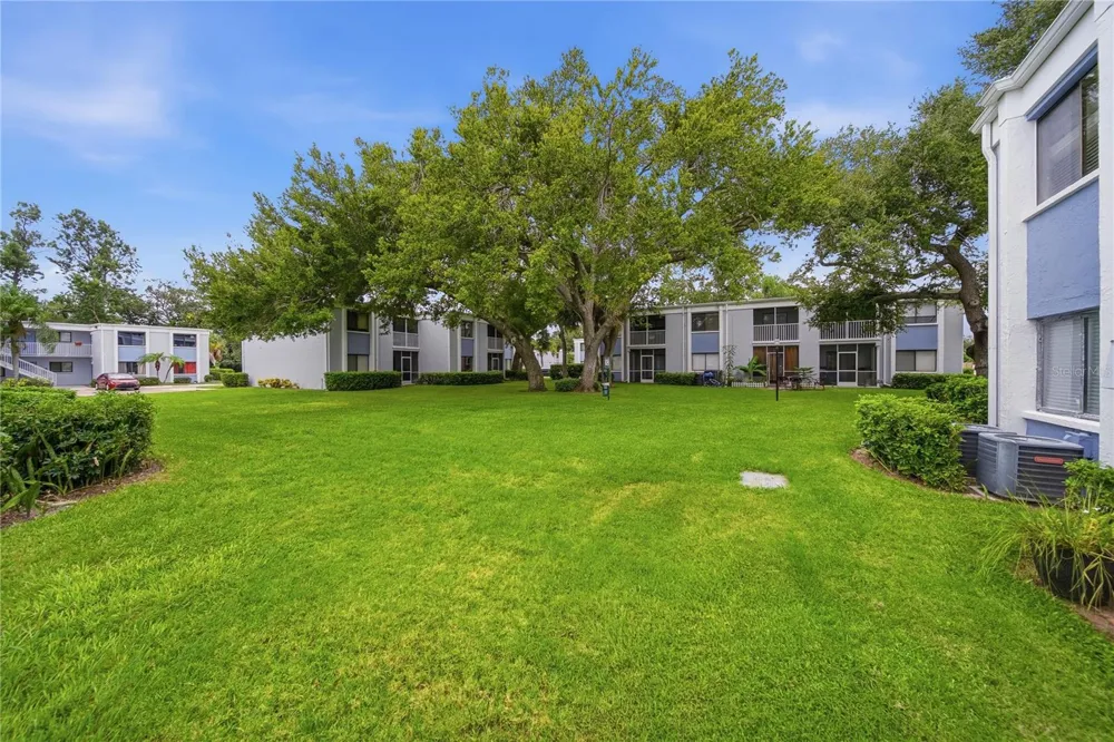 5310 26TH STREET W #804 Bradenton, FL 34207