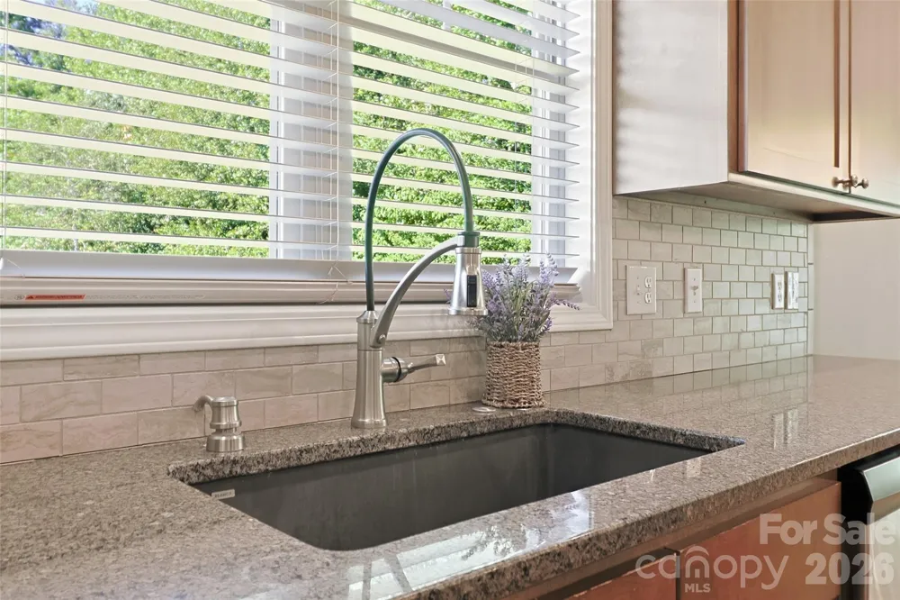 125 Beechmont Drive Morganton, NC 28655