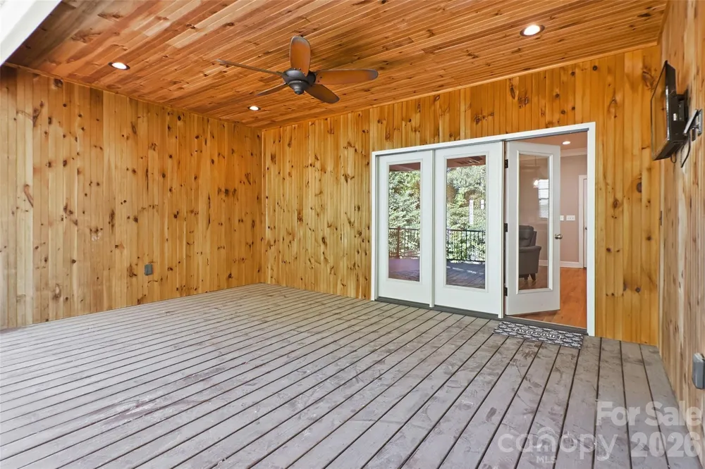 125 Beechmont Drive Morganton, NC 28655