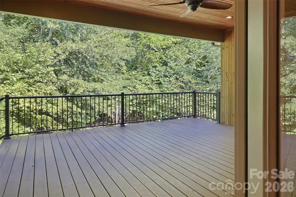 125 Beechmont Drive Morganton, NC 28655