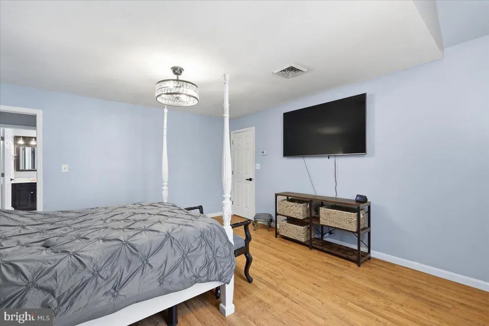 161 ACORN LANE Stroudsburg, PA 18360