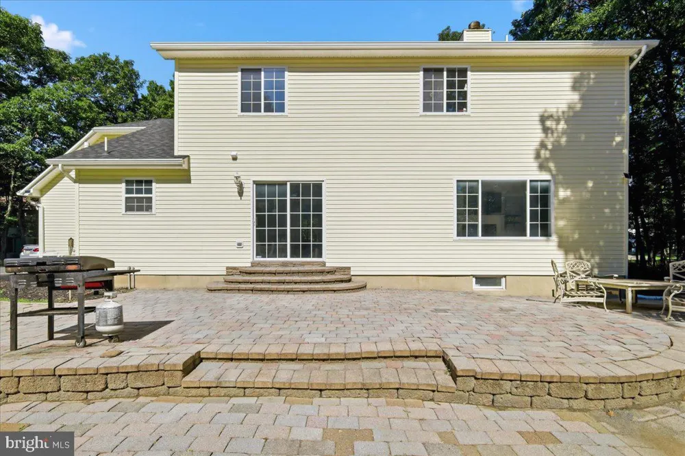161 ACORN LANE Stroudsburg, PA 18360