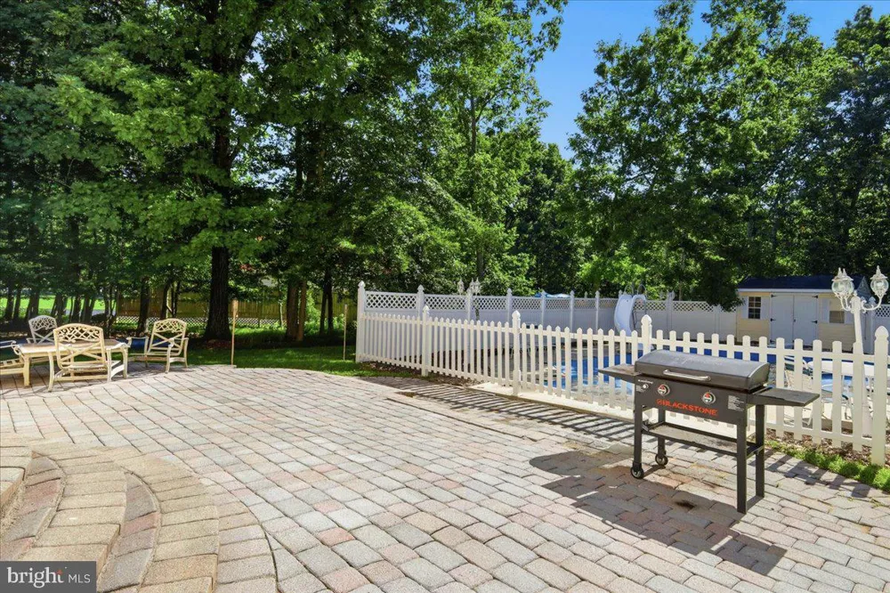 161 ACORN LANE Stroudsburg, PA 18360