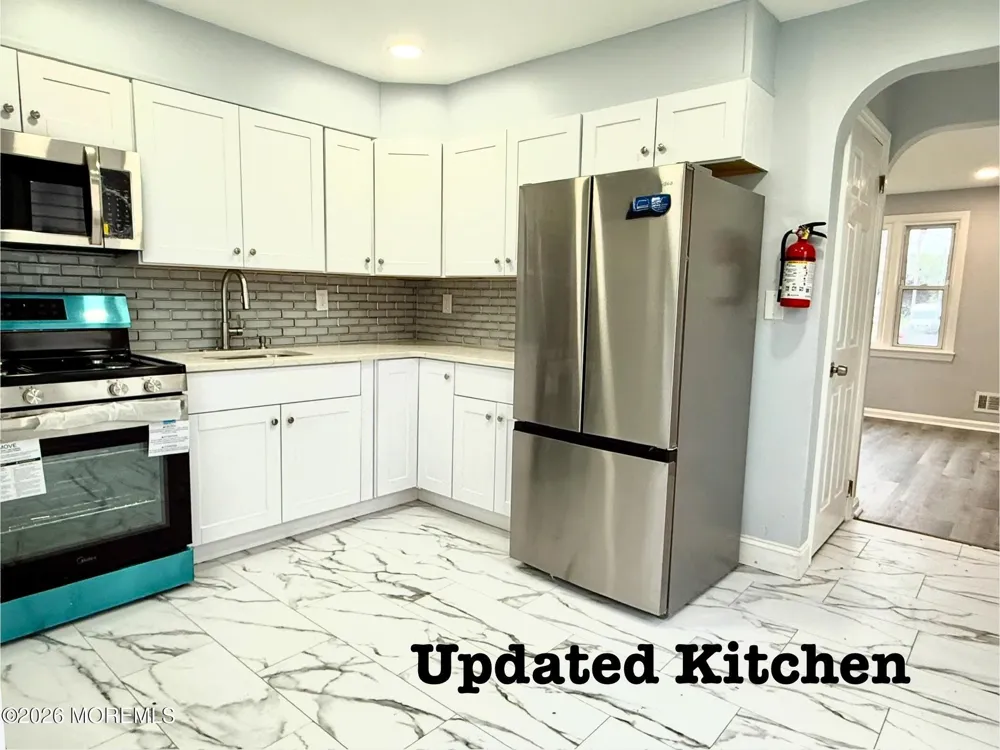 35 Unwin Drive Hamilton, NJ 08610