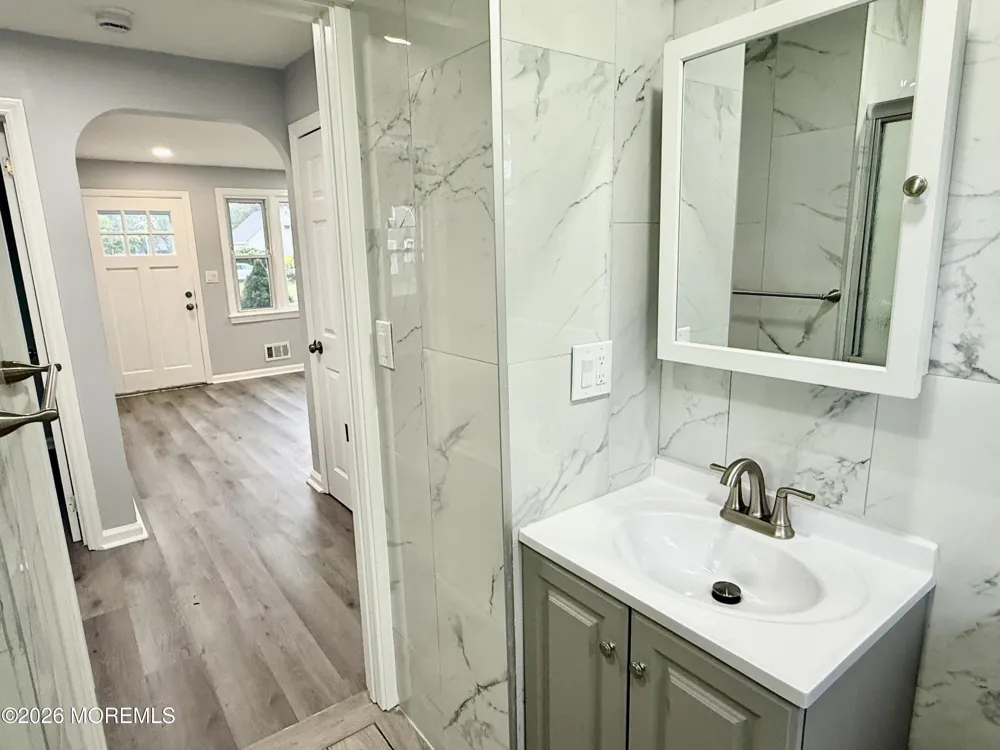 35 Unwin Drive Hamilton, NJ 08610