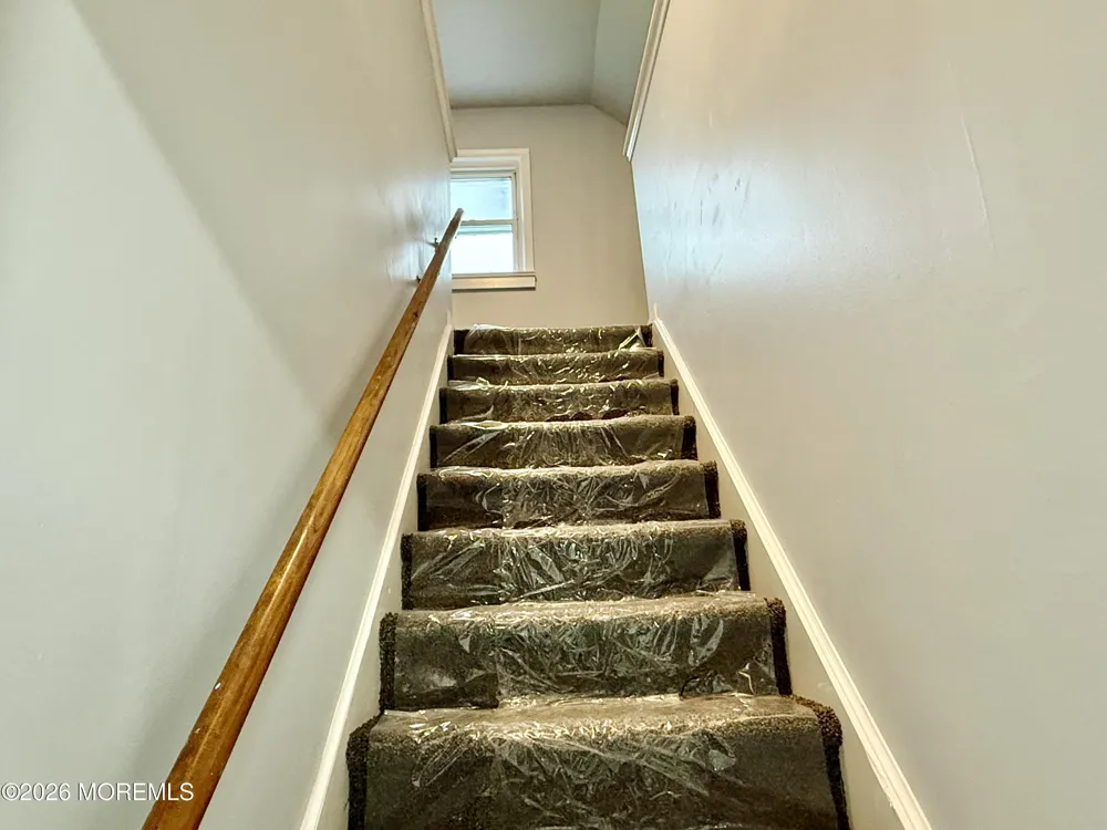 35 Unwin Drive Hamilton, NJ 08610