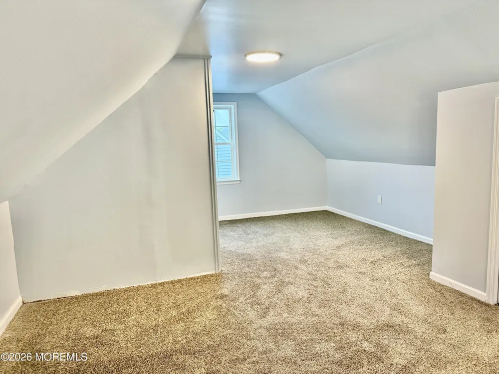 35 Unwin Drive Hamilton, NJ 08610