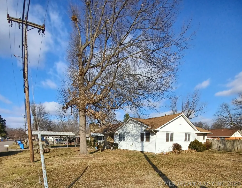 722 SW 4th Street Checotah, OK 74426