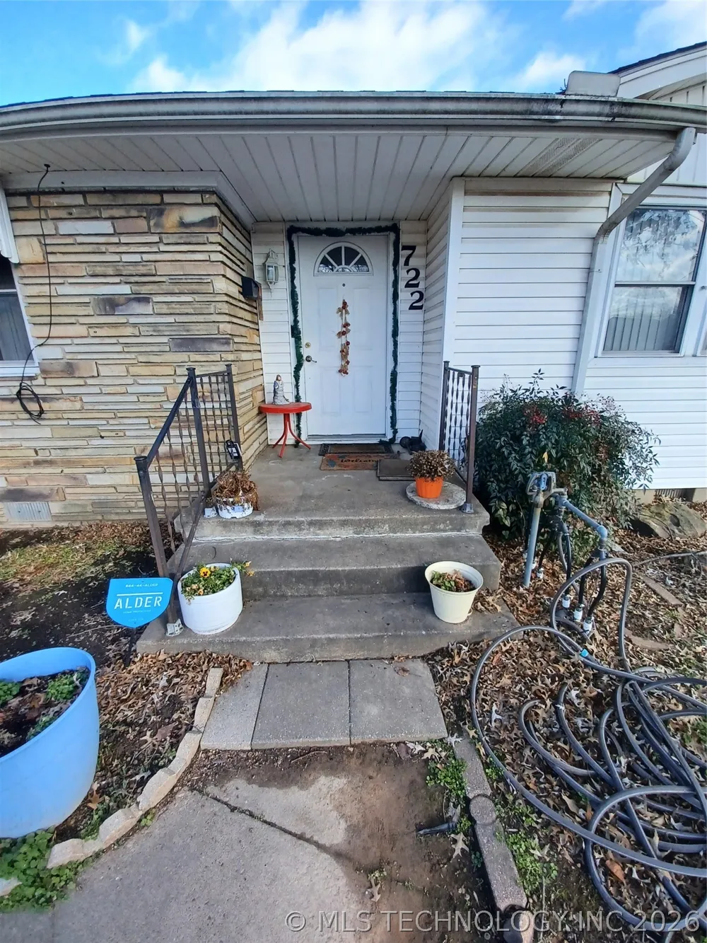 722 SW 4th Street Checotah, OK 74426