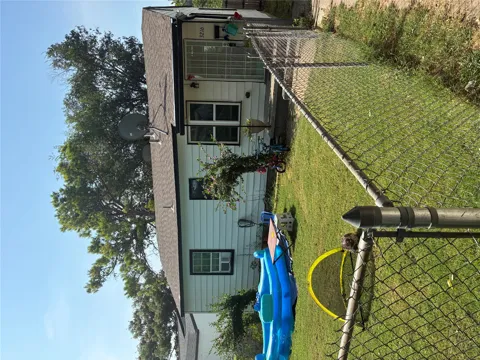 3216 E Oklahoma Place