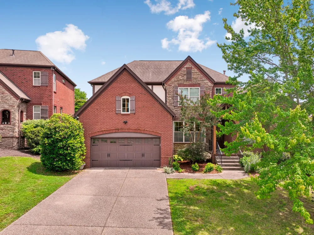 4404 Birdseye Ct Hermitage, TN 37076