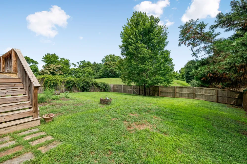 4404 Birdseye Ct Hermitage, TN 37076