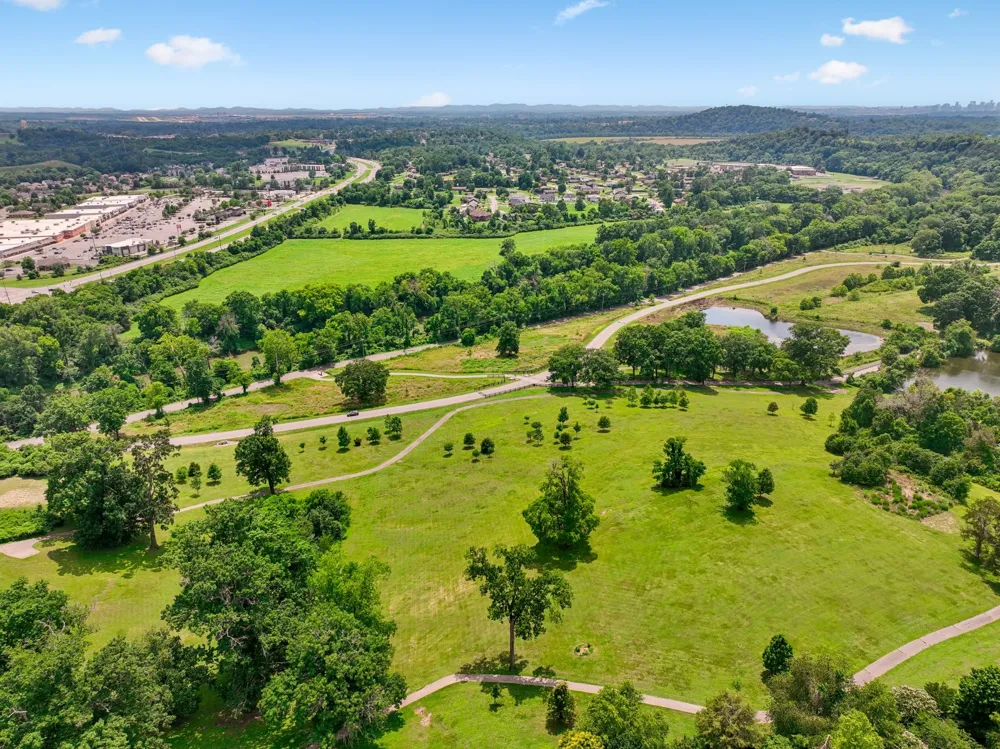4404 Birdseye Ct Hermitage, TN 37076