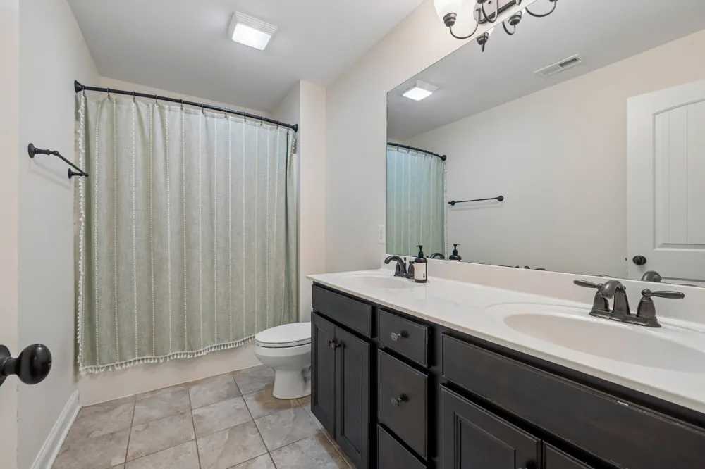 4404 Birdseye Ct Hermitage, TN 37076