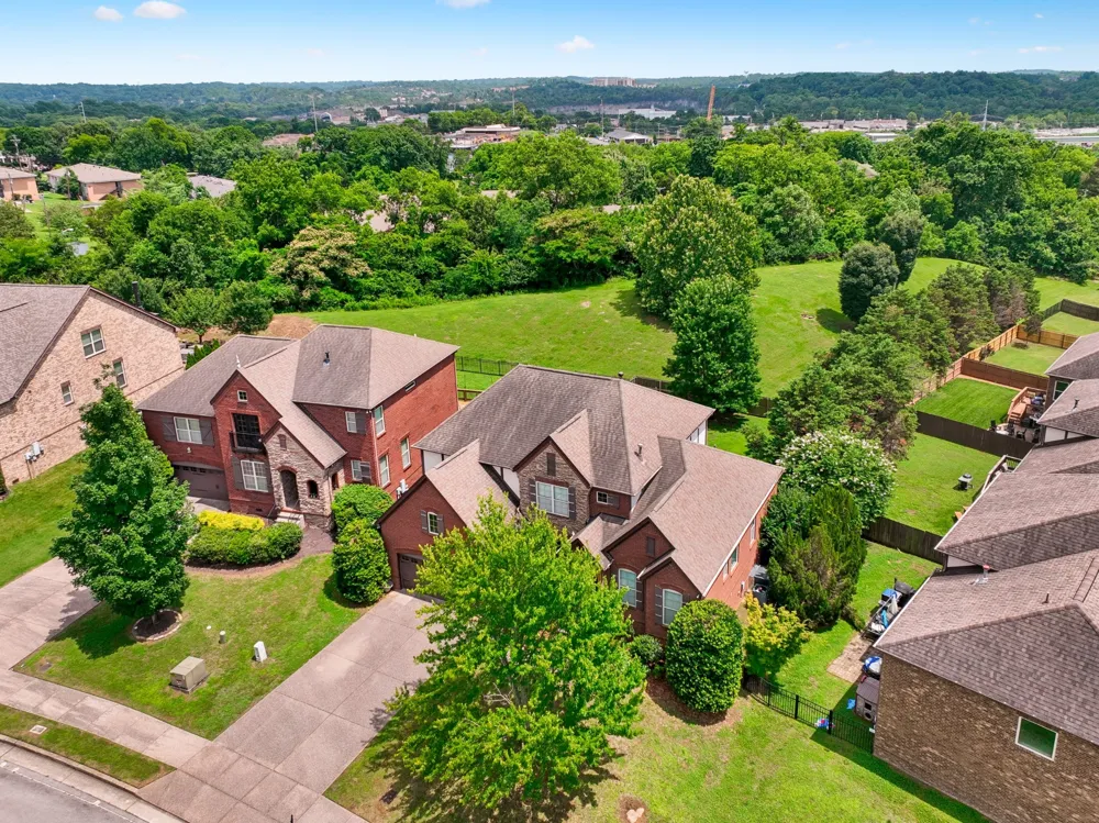 4404 Birdseye Ct Hermitage, TN 37076