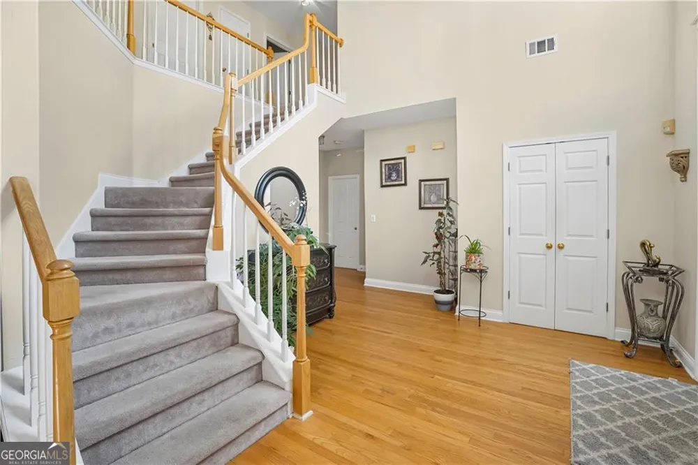 3884 Meandering WAY SW Lilburn, GA 30047