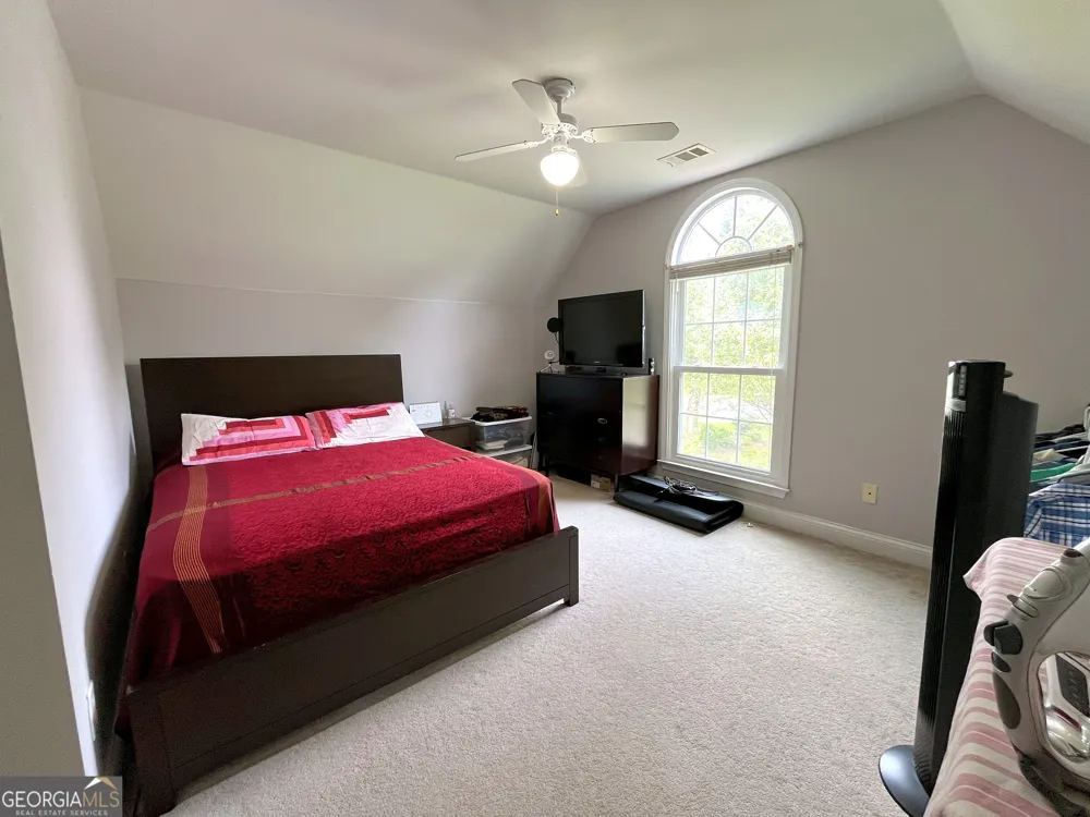 3884 Meandering WAY SW Lilburn, GA 30047