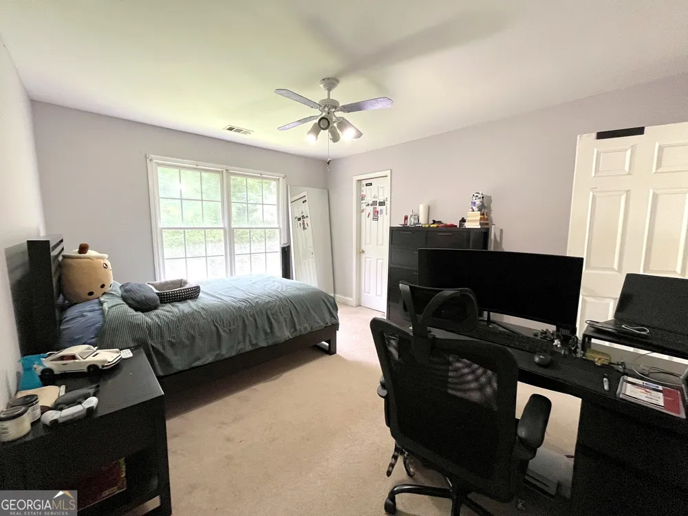 3884 Meandering WAY SW Lilburn, GA 30047
