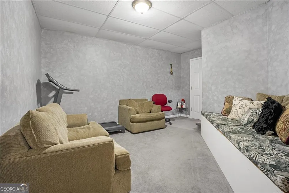 3884 Meandering WAY SW Lilburn, GA 30047