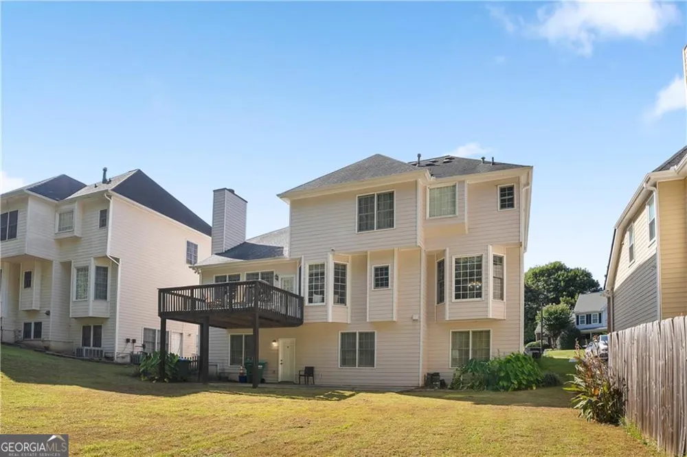 3884 Meandering WAY SW Lilburn, GA 30047