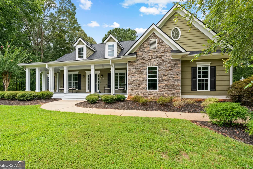 285 Huckaby RD Brooks, GA 30205
