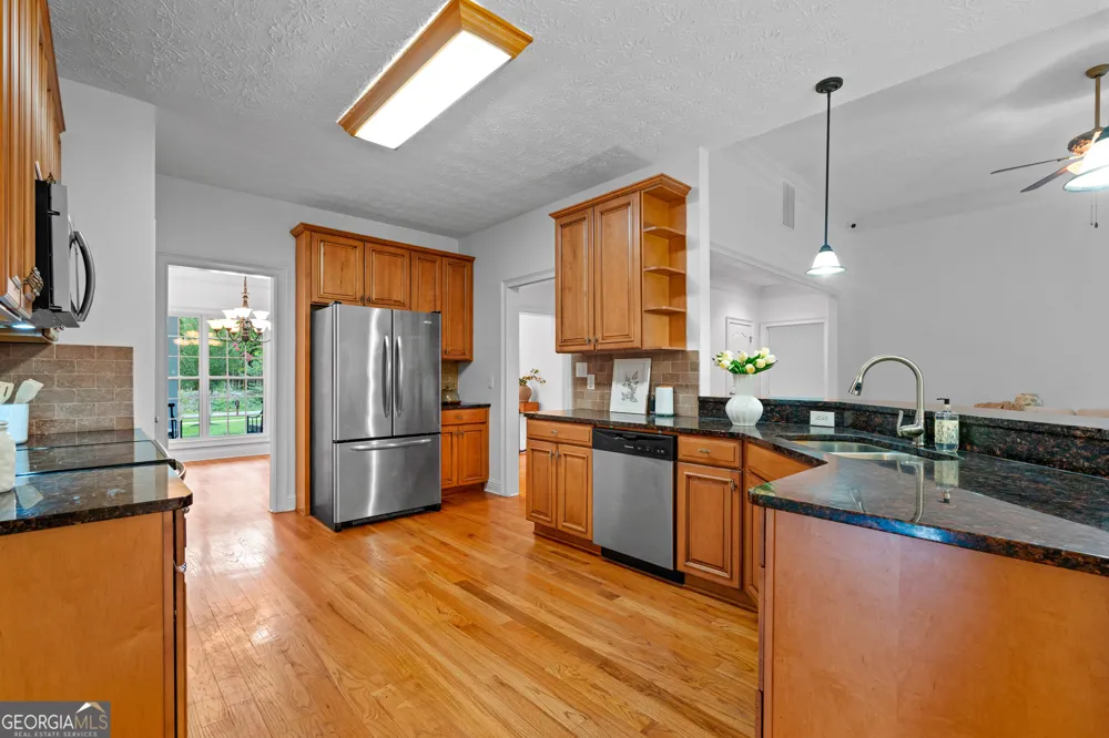 285 Huckaby RD Brooks, GA 30205