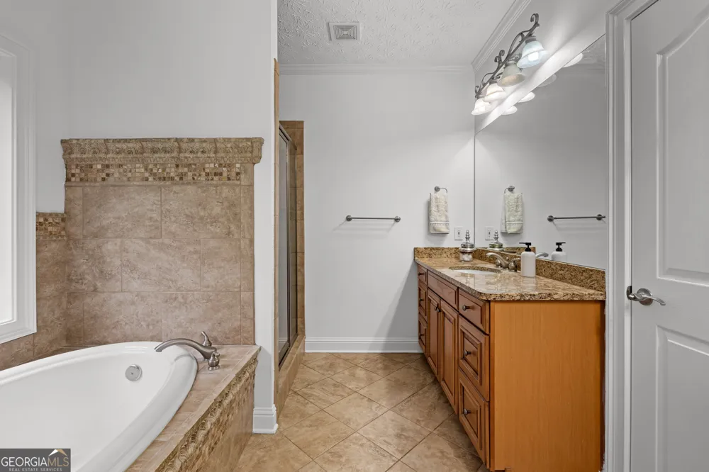 285 Huckaby RD Brooks, GA 30205