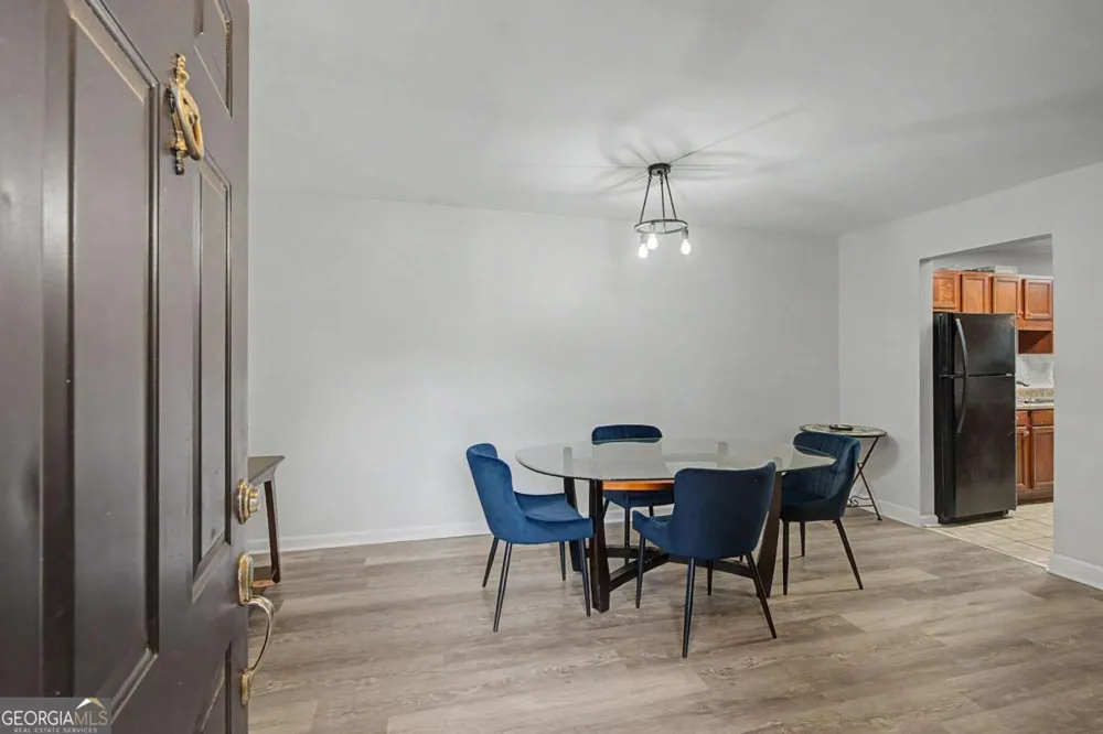 706 Brighton PT Sandy Springs, GA 30328