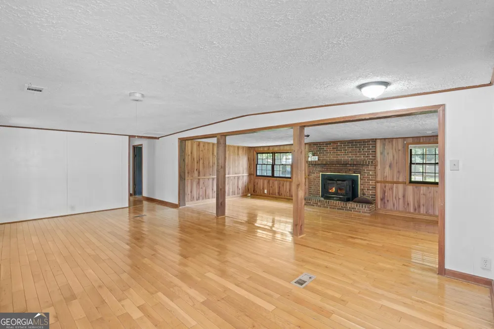 176 Midland ST Williamson, GA 30292