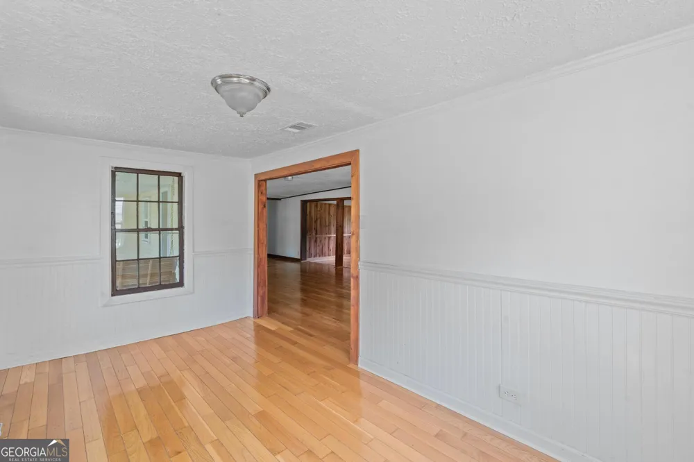 176 Midland ST Williamson, GA 30292